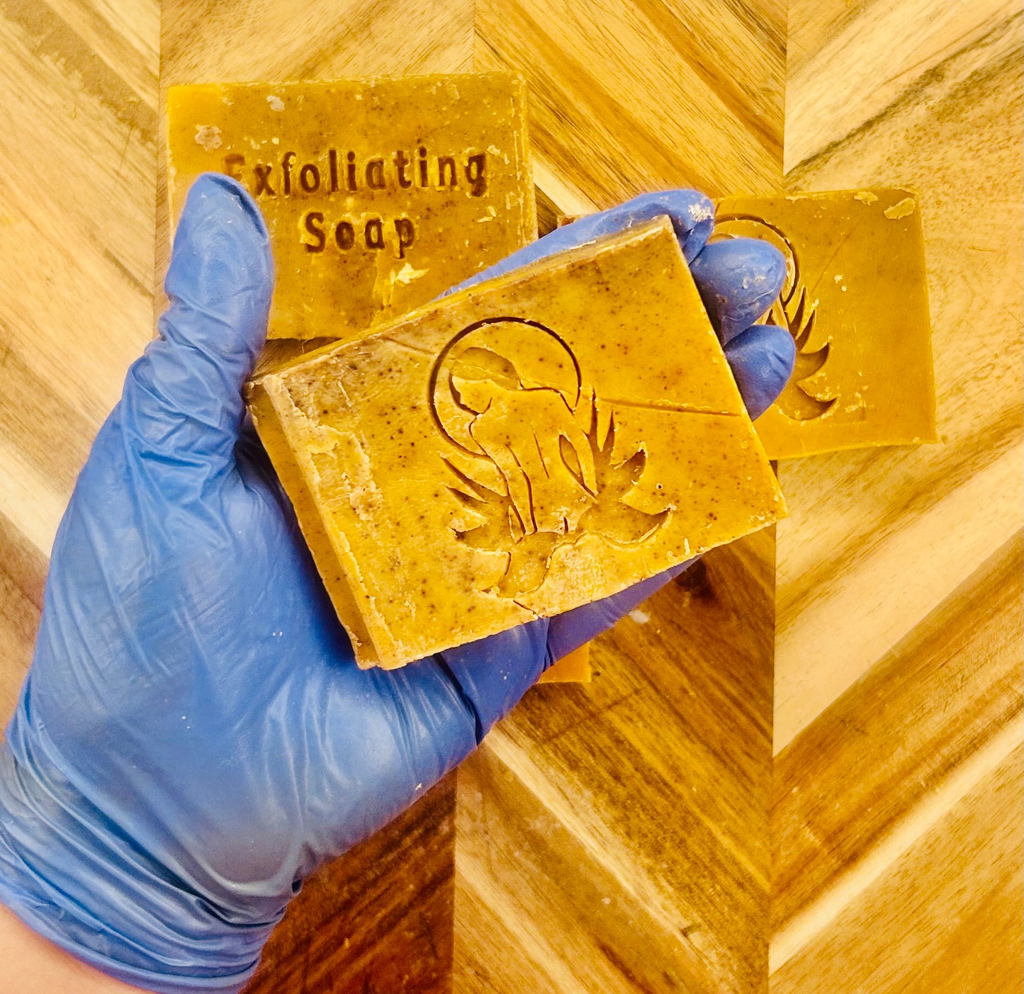 Golden Bloom Exfoliating Goat milk & Tallow soap